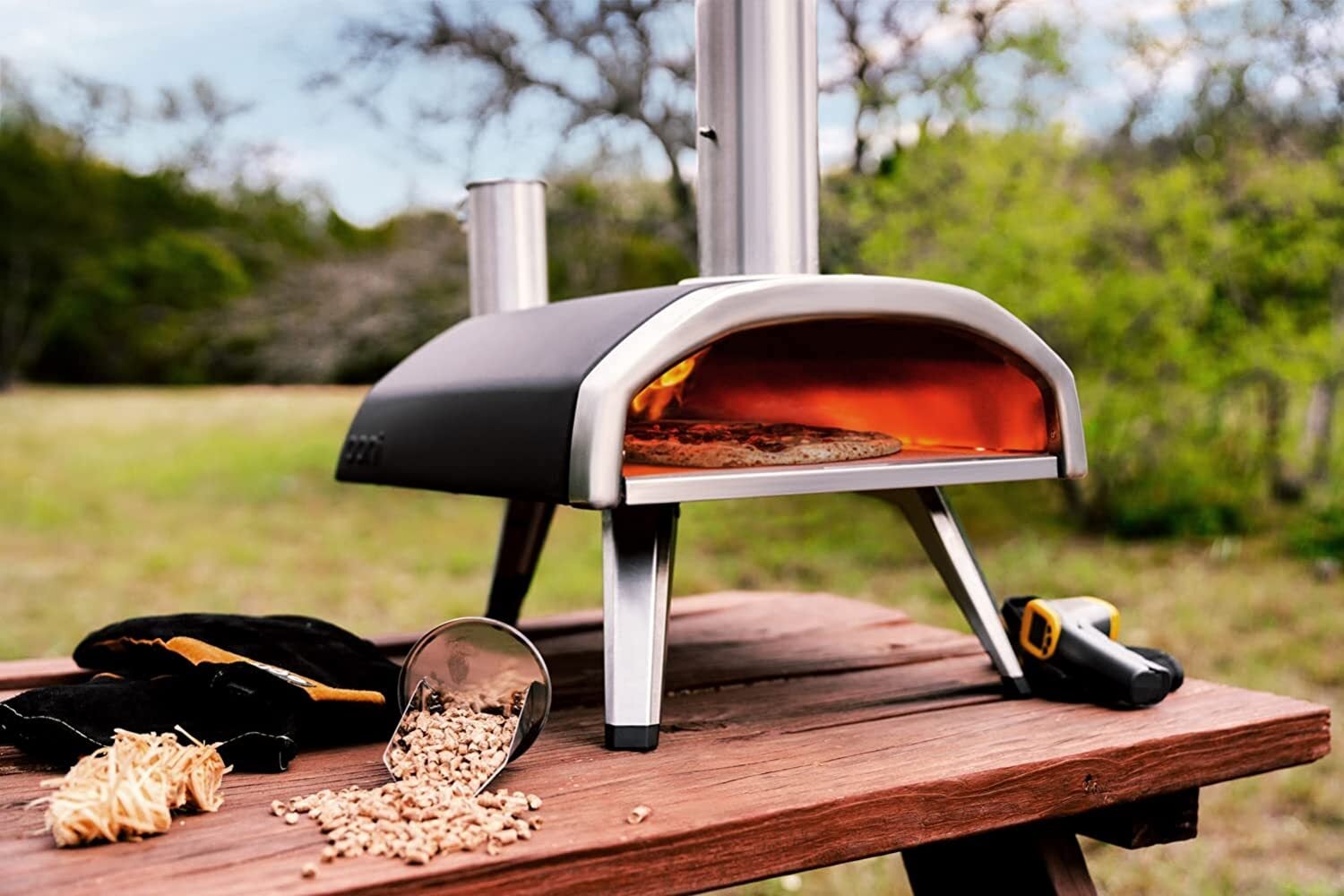 Ooni Fyra 12 Wood Pellet Pizza Oven | BBQ ELEGANT expert en barbecue,  service à domicile, installation grill, foyer, patio